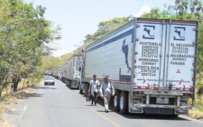 Bloqueos en Guatemala afectan el paso en la Aduana Anguiatú