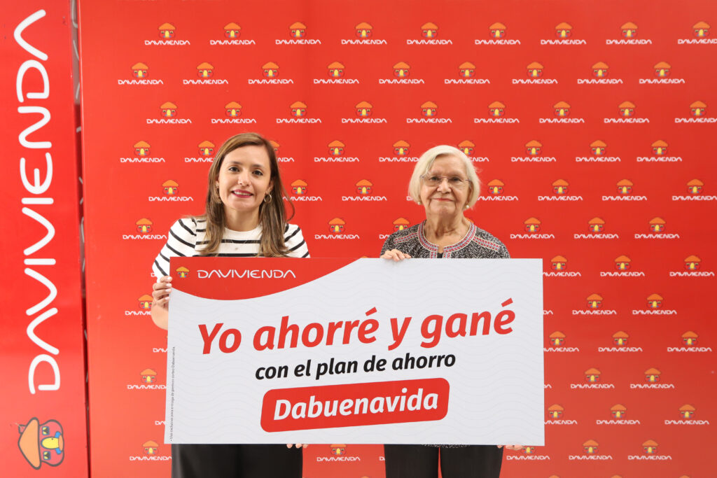 Davivienda premia el compromiso de los salvadoreños con la cultura del ahorro