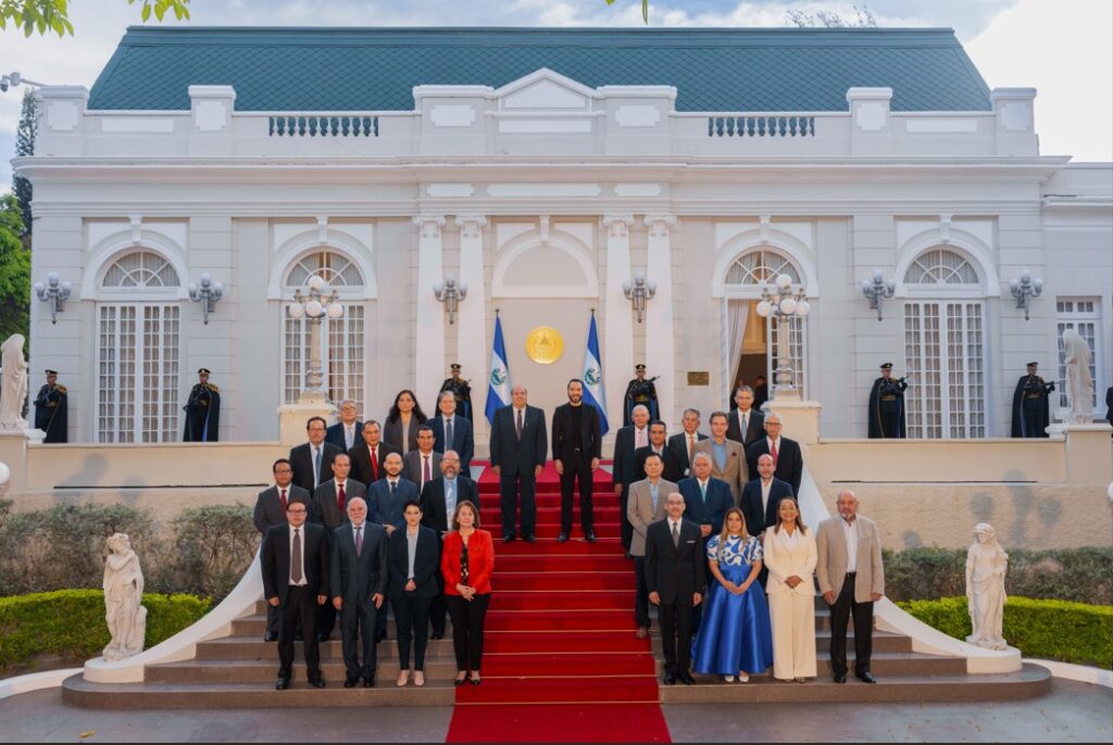 CONSEJO INDUSTRIAL Y PRESIDENCIA BUSCAN ALIANZA ESTRATÉGICA PARA EL DESARROLLO ECONÓMICO DE EL SALVADOR