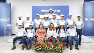 DELSUR graduó a más expertos en el área energética