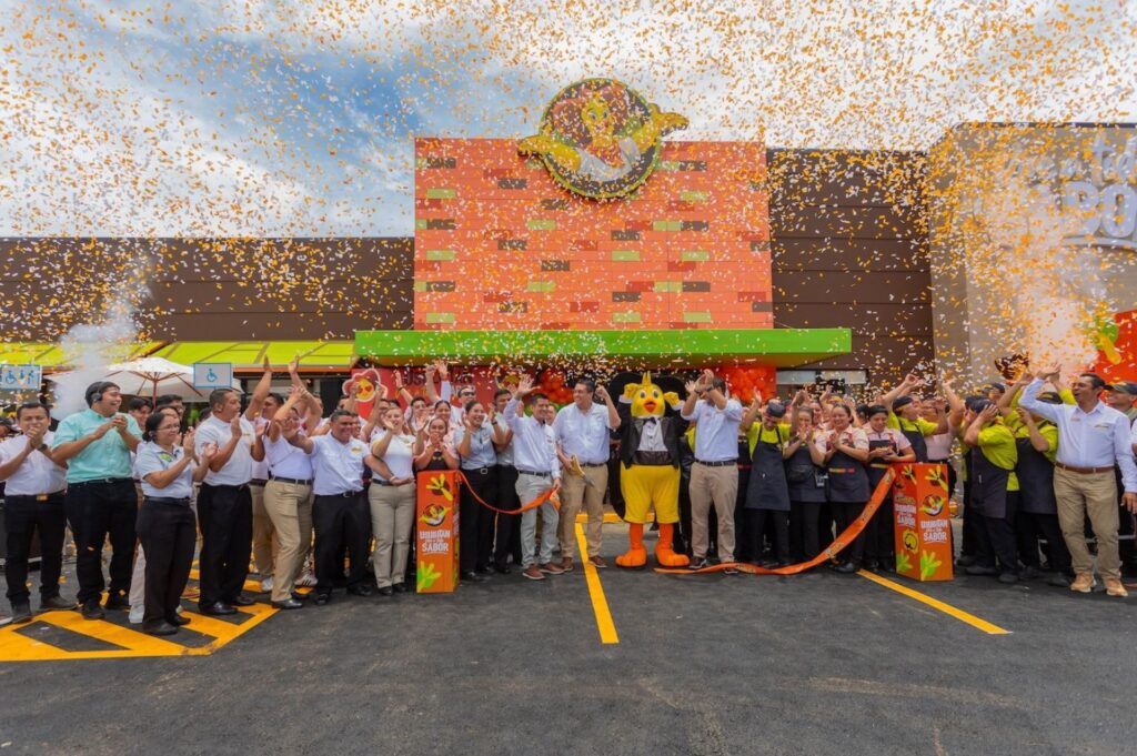 Pollo Campero abrió nuevo restaurante en El Salvador