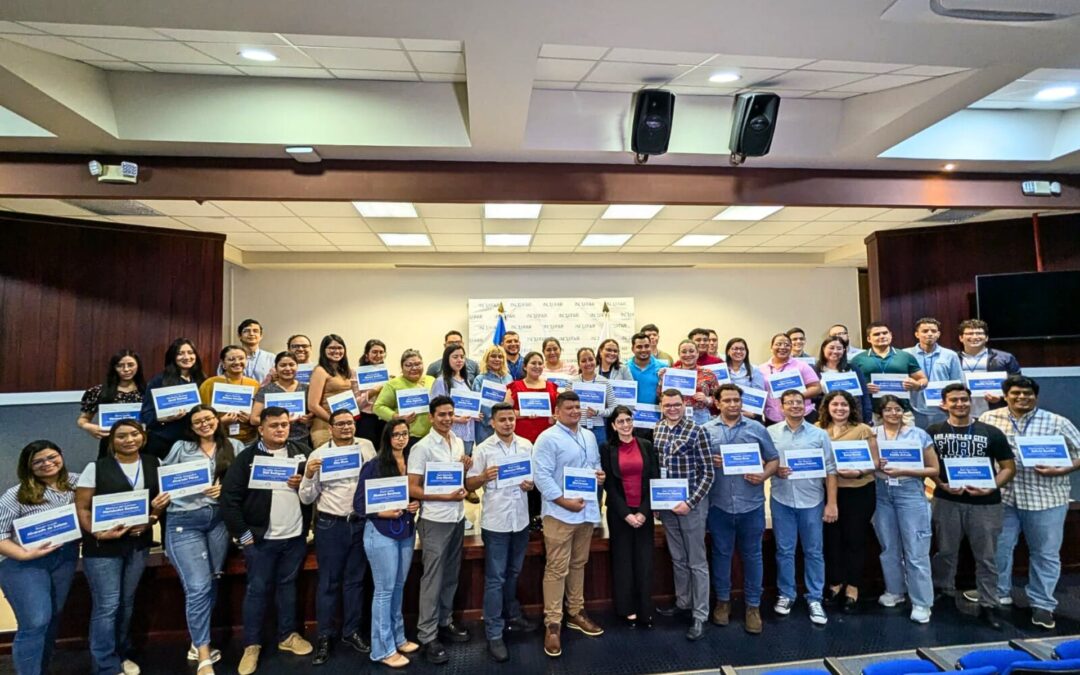 INQUIFAR graduó a primer grupo de capacitación