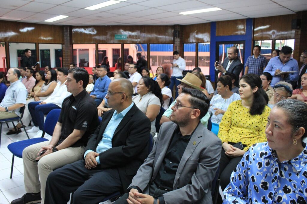 Más de 200 MYPES salvadoreñas recorren camino a digitalizarse