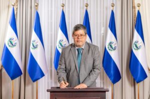 Dagoberto Arévalo es juramentado como nuevo presidente de ANDA