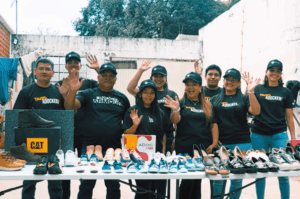 ADOC donó más de 500 pares de zapatos en Guatemala