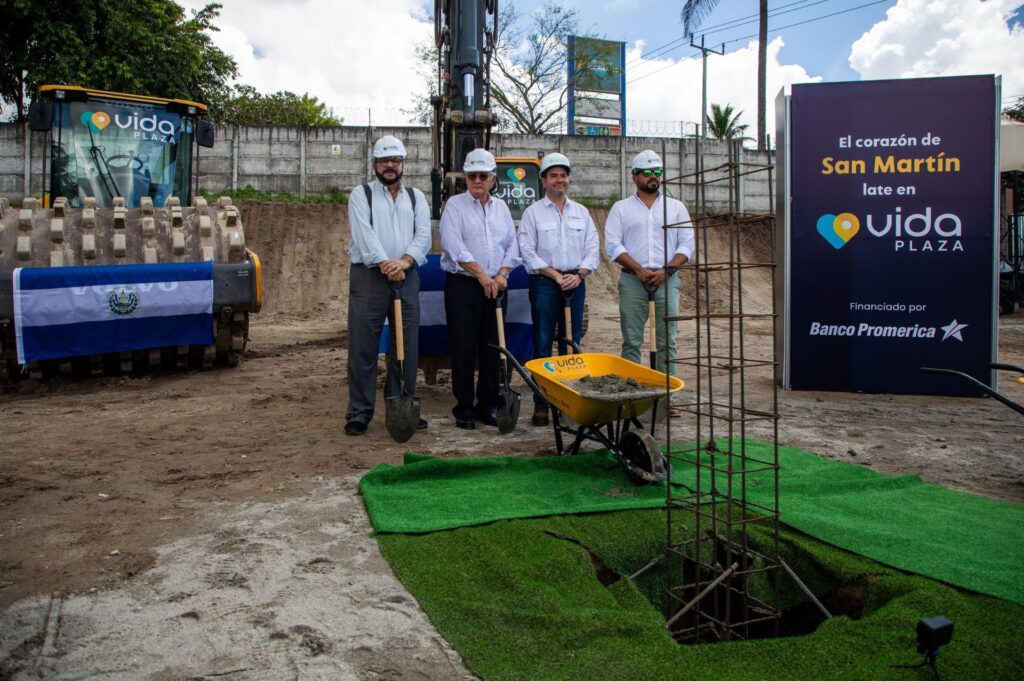 Colocaron la primera piedra para la construcción de Vida Plaza en San Martín