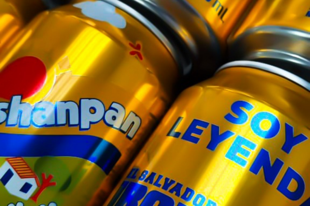 Embotelladora La Cascada lanza edición especial de presentación de Kolashanpan