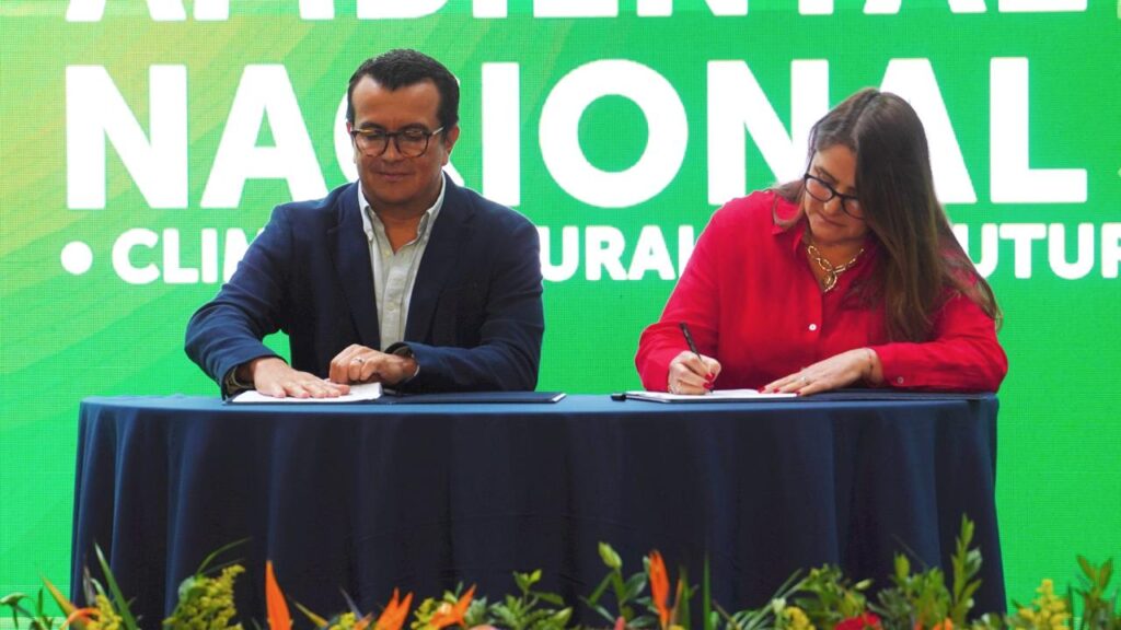 FIAES y ROC unen esfuerzos para la conservación de los arrecifes de coral en El Salvador