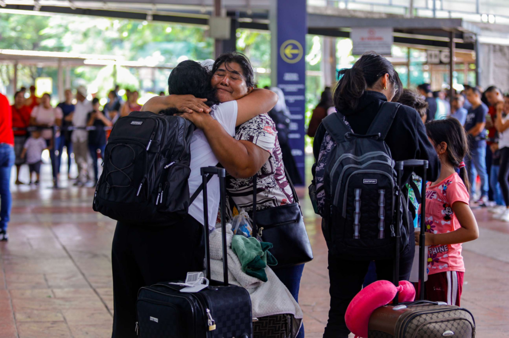 6 nuevas salas de espera se incluyen en remodelación del Aeropuerto internacional de El Salvador