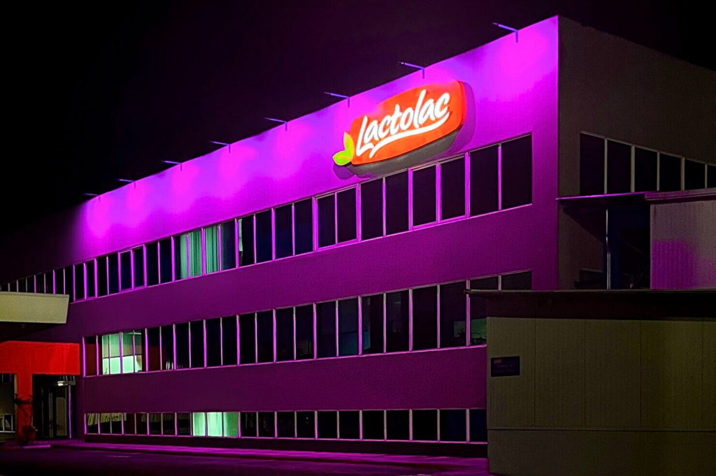 Lactolac celebra 42 años de operación