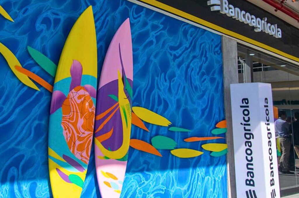 Banco Agrícola inaugura agencia en Surf City