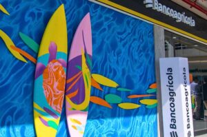 Banco Agrícola inaugura agencia en Surf City