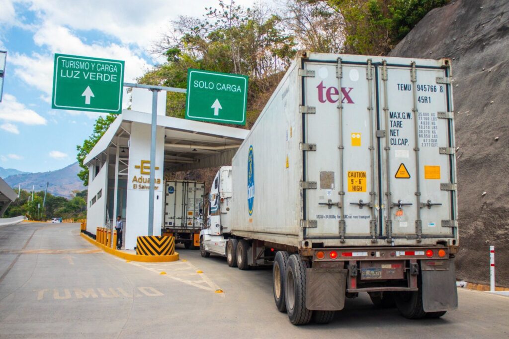 Aduanas de El Salvador se fortalece y tendrá sistema de rayos X que facilite el comercio