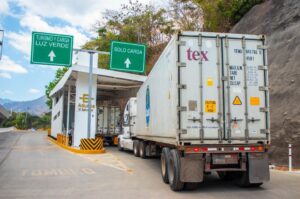 Aduanas de El Salvador se fortalece y tendrá sistema de rayos X que facilite el comercio