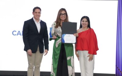 Presidenta de DELSUR fue parte de premiación a mujeres líderes con mejor reputación