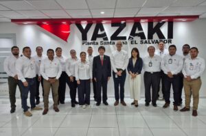 Planta de Arnecom El Salvador recibió la visita del embajador de Japón