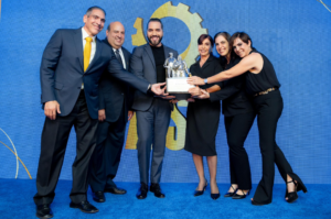 ASI otorga el premio “El Quijote” al doctor Víctor Jorge Saca
