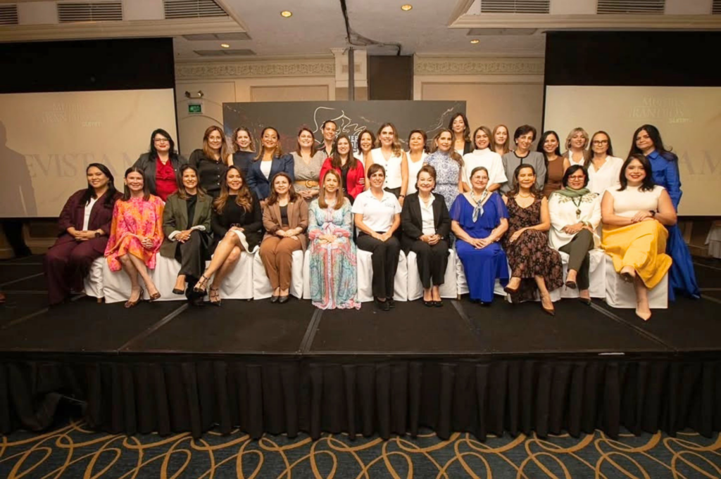 Brindaron reconocimiento a las Mujeres más Poderosas en los Negocios 2026