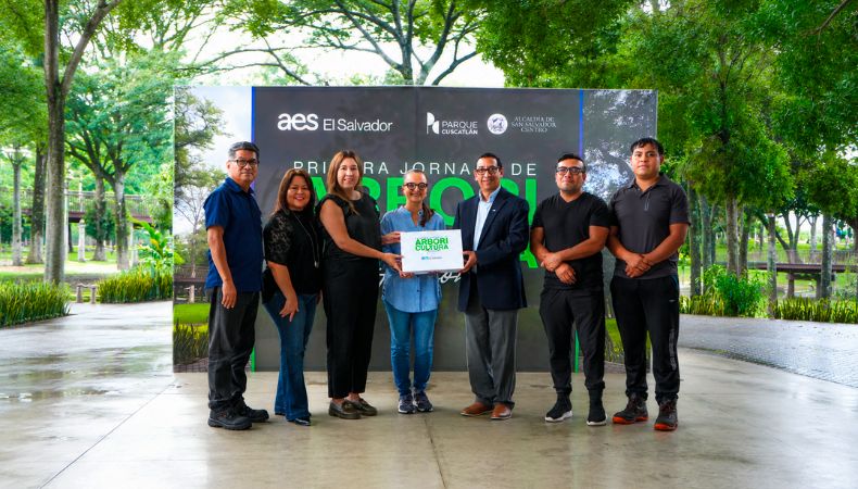 AES El Salvador entrega resultados de primera jornada de arboricultura en Parque Cuscatlán AES El Salvador entregó los primeros resultados de la jornada de arboricultura en el Parque Cuscatlán, el cual es un espacio con amplia naturaleza para los salvadoreños.