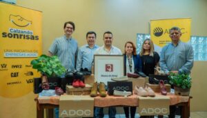 ADOC realizó una donación de zapatos a través de su programa “Calzando Sonrisas”