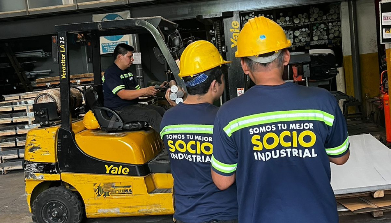 MAPRIMA cumple 49 años siendo un referente en la industria salvadoreña MAPRIMA llega a sus 49 años de historia, representando una trayectoria que impulsa y fortalece a la industria de El Salvador.