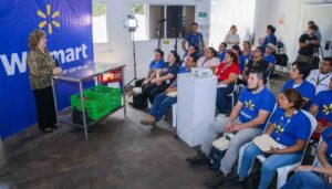 Walmart participó en actividades de una jornada del Banco de Alimentos de El Salvador
