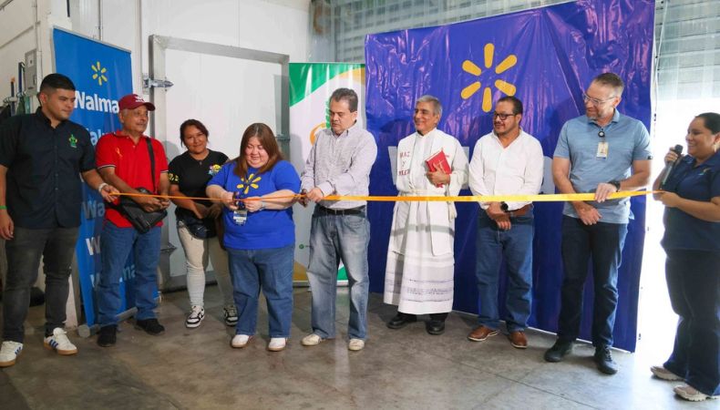 Walmart y el Banco de Alimentos de El Salvador inauguraron nuevo cuarto frío Walmart y el Banco de Alimento de El Salvador inauguraron un nuevo cuarto frío, el cual ayudará a preservar comida para seguir beneficiando a más salvadoreños.