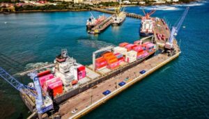 Aportes de la modernización de los puertos de El Salvador para la industria