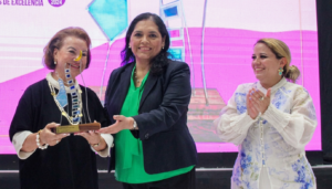 Revista destaca el rol de la mujer en la industria salvadoreña